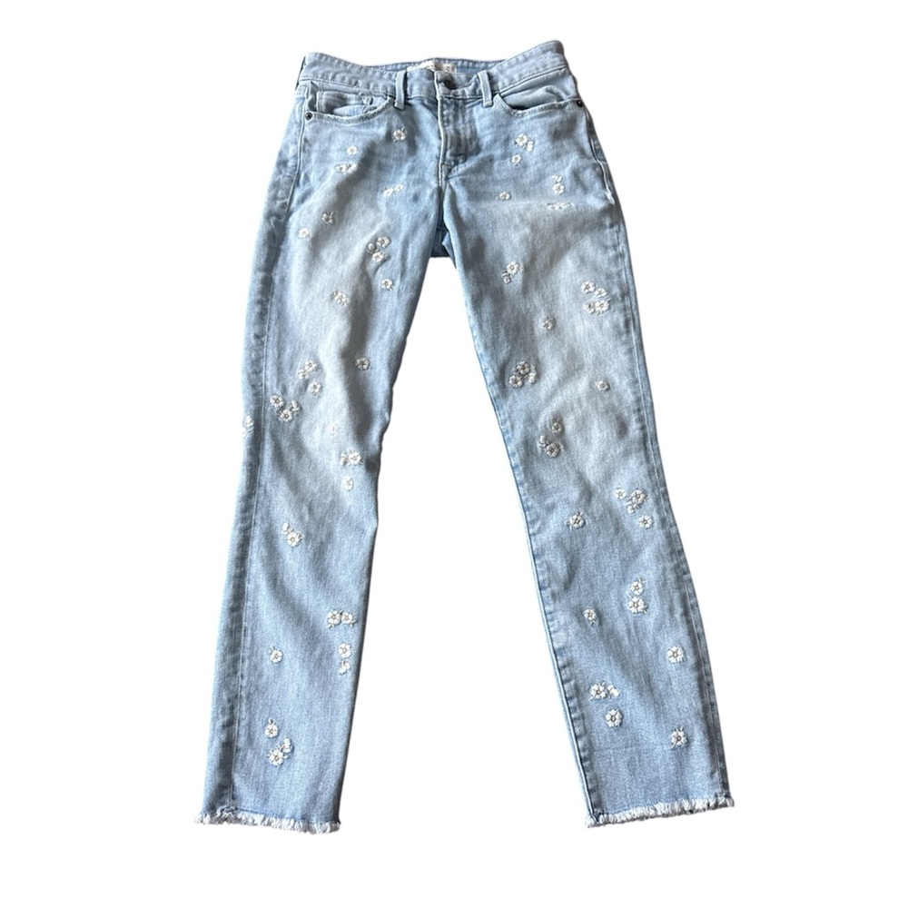 Abercrombie & Fitch mid rise, super skinny ankle size 25  floral embroidery